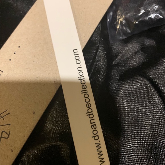 Do+Be black velvet jacket. - Picture 7 of 8